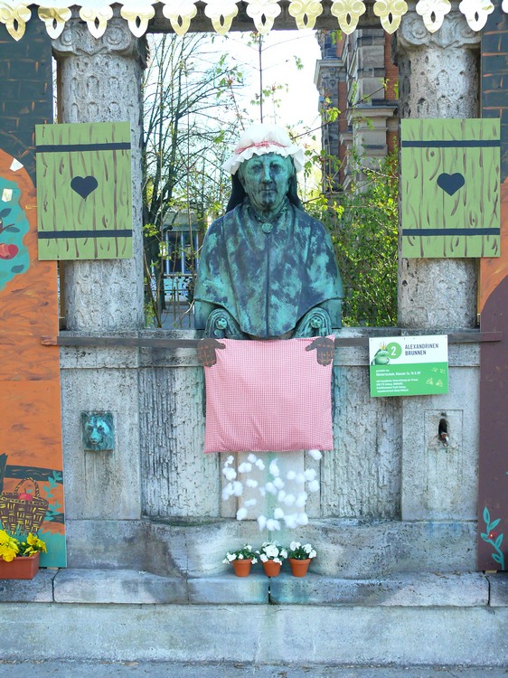 2009_osterbrunnen_147.jpg